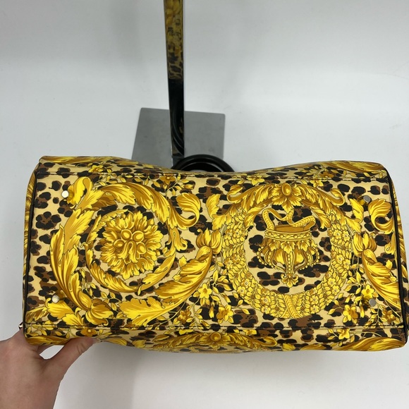 Gianni Versace sunburst Boston bag - Picture 5 of 13